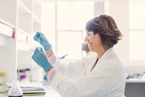 Woman in the laboratory